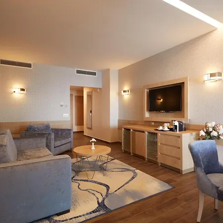 Secrets Sunny Beach Resort & Spa (Adults Only) מראה חיצוני תמונה Suite